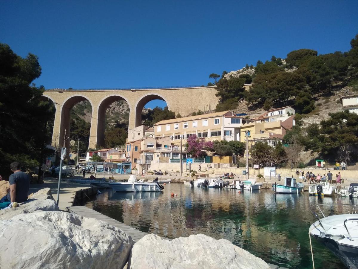 Les Mondes - Appartement Bas De Maison Ensues-la-Redonne Exteriér fotografie