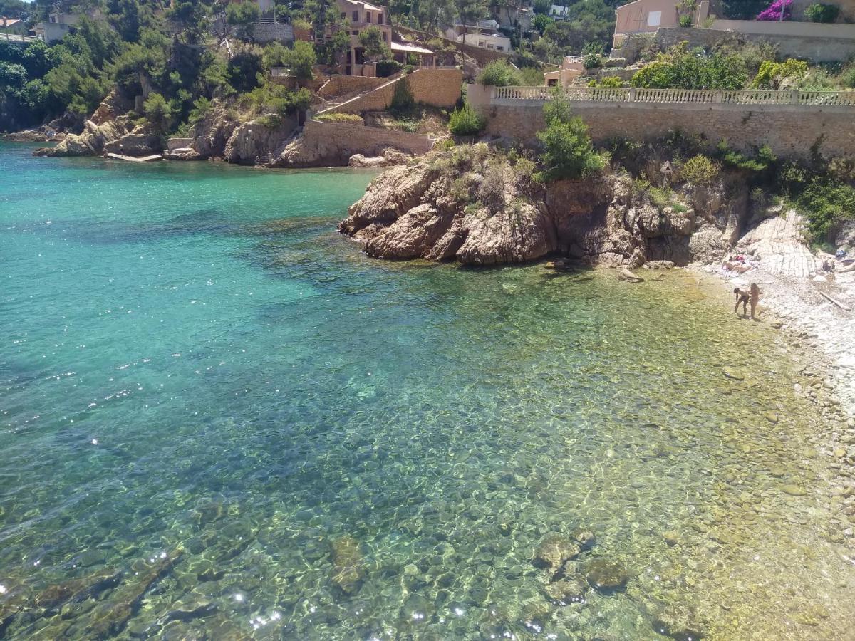 Les Mondes - Appartement Bas De Maison Ensues-la-Redonne Exteriér fotografie