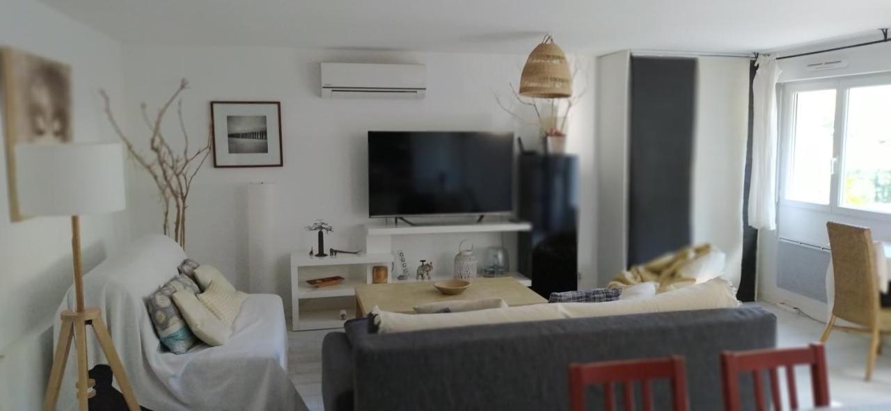 Les Mondes - Appartement Bas De Maison Ensues-la-Redonne Exteriér fotografie