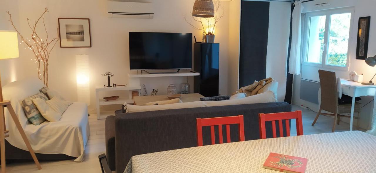 Les Mondes - Appartement Bas De Maison Ensues-la-Redonne Exteriér fotografie