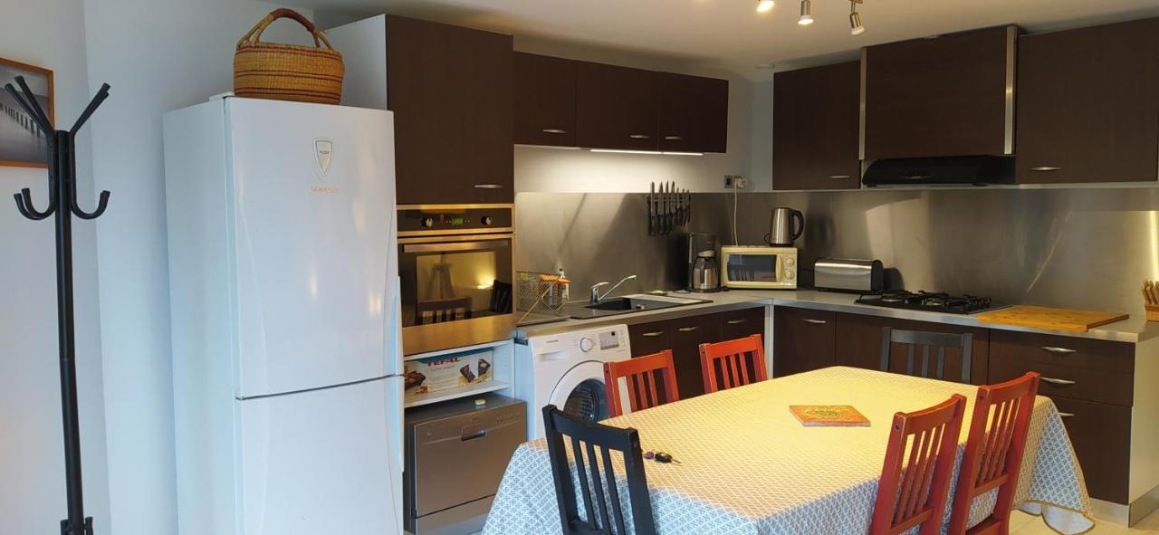 Les Mondes - Appartement Bas De Maison Ensues-la-Redonne Exteriér fotografie