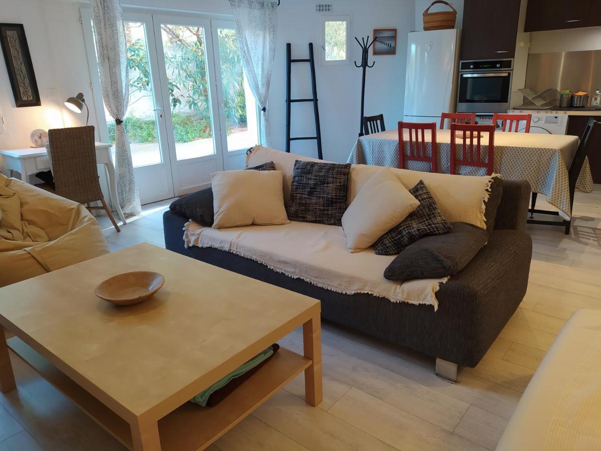 Les Mondes - Appartement Bas De Maison Ensues-la-Redonne Exteriér fotografie