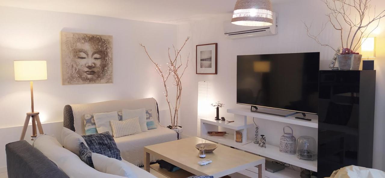 Les Mondes - Appartement Bas De Maison Ensues-la-Redonne Exteriér fotografie